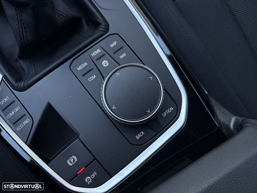 BMW 318 d Advantage - 36