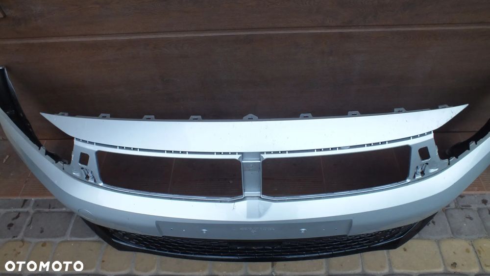 Zderzak przedni Opel Corsa F Lift 6 x PDC - 6