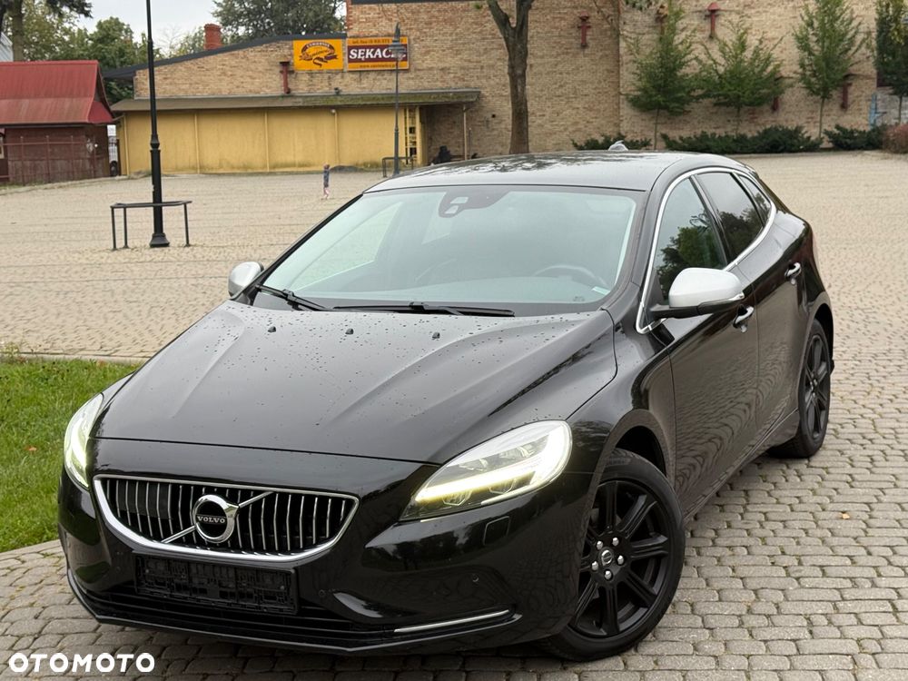 Volvo V40 D3 Inscription - 16