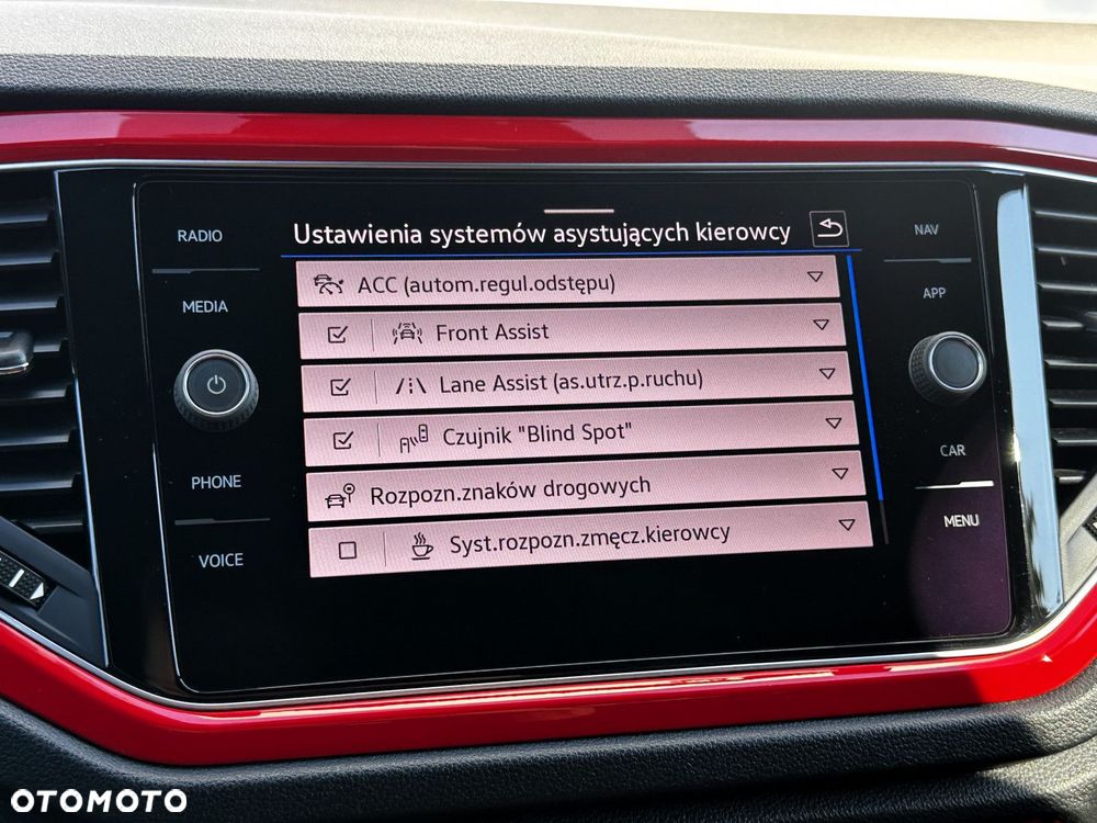 Volkswagen T-Roc - 33
