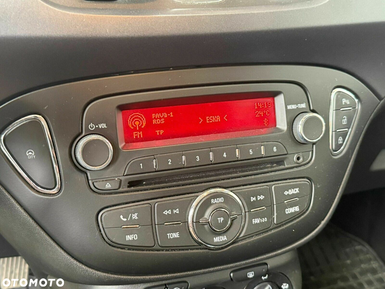 Opel Corsa - 18