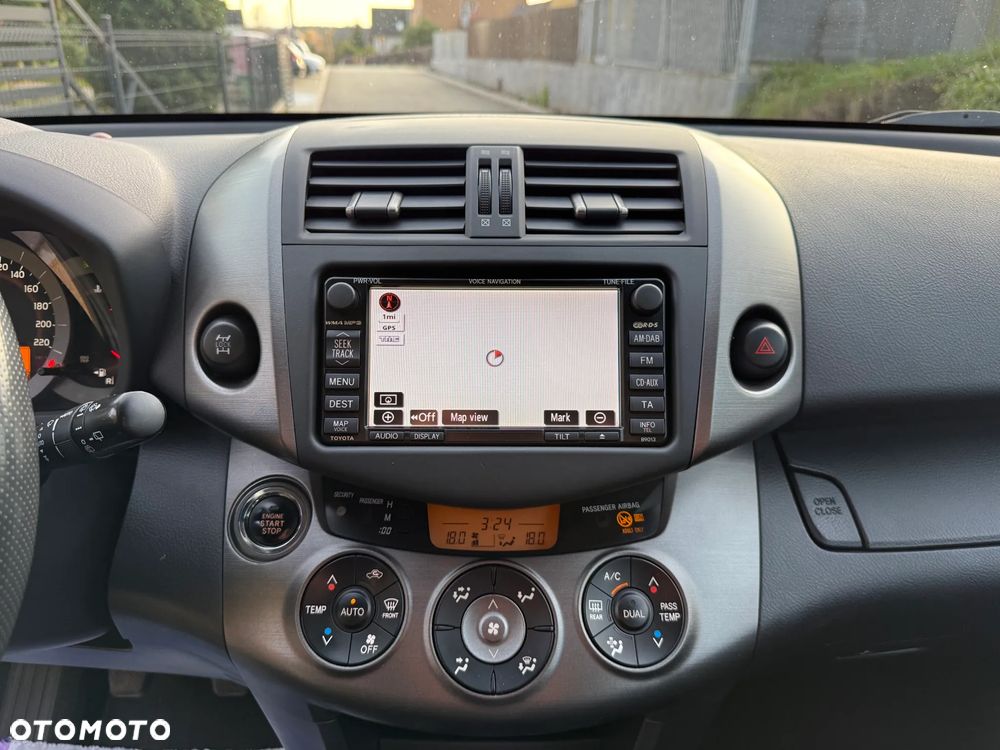 Toyota RAV4 2.0 VVT-i Premium - 31