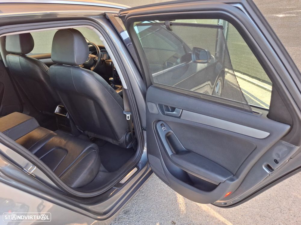Audi A4 Avant 2.0 TDI Business Line - 44