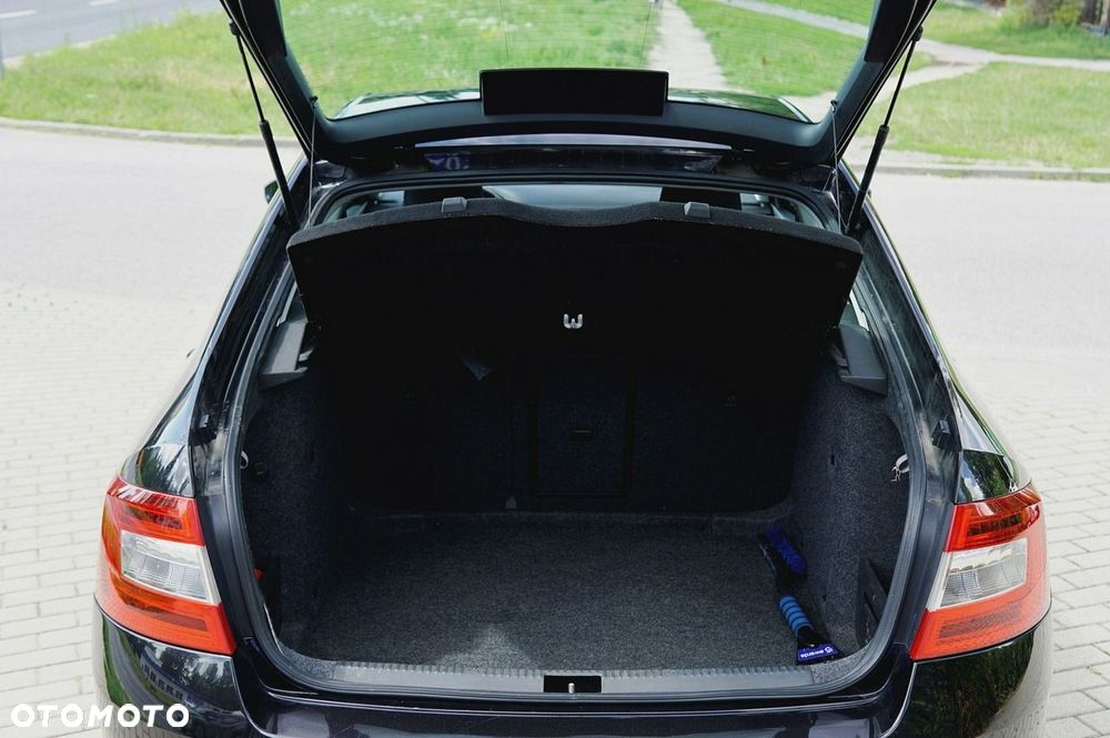 Skoda Octavia 1.6 TDI DPF Elegance - 9