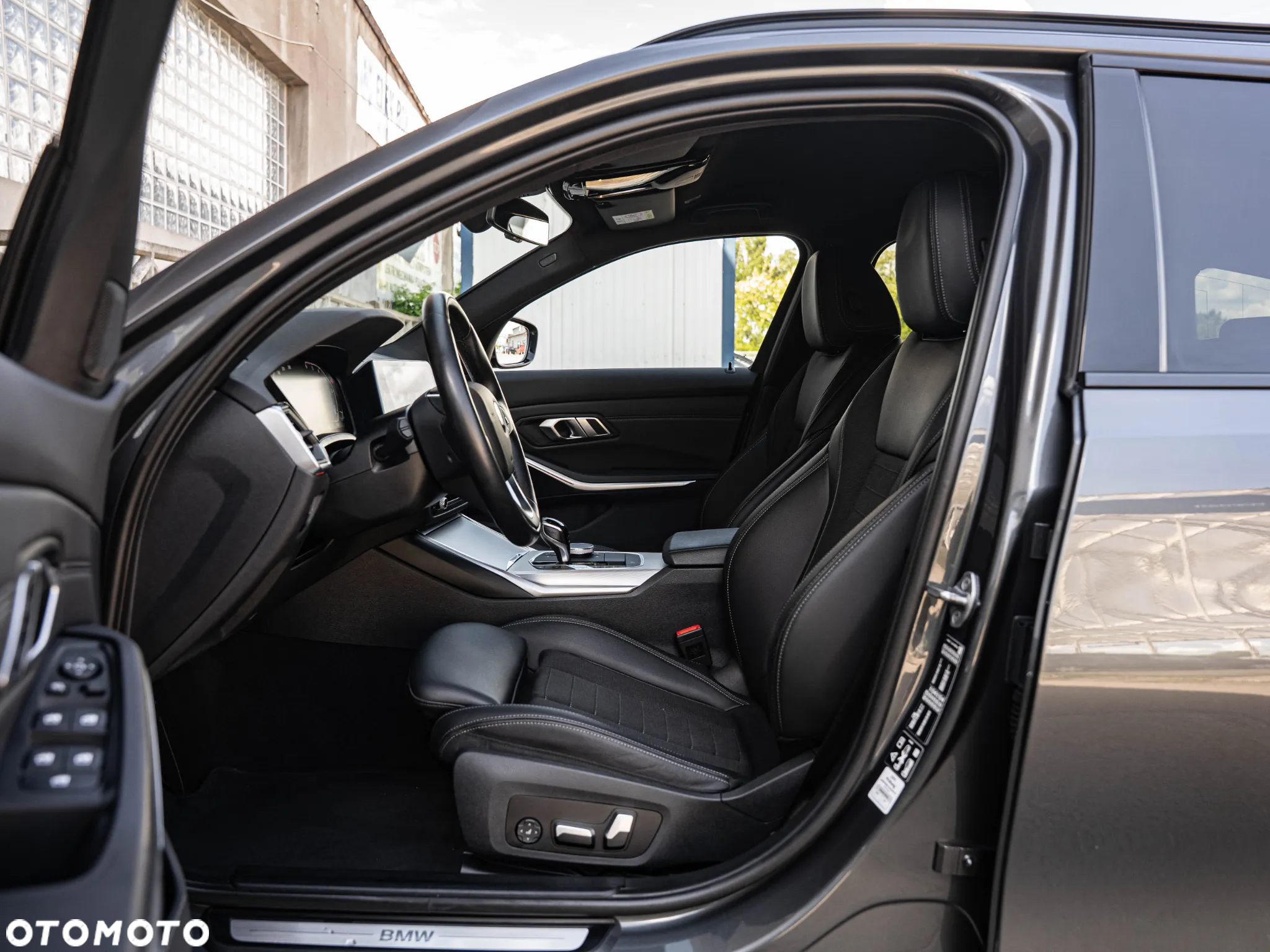 BMW Seria 3 320d Touring xDrive Sport Line - 23