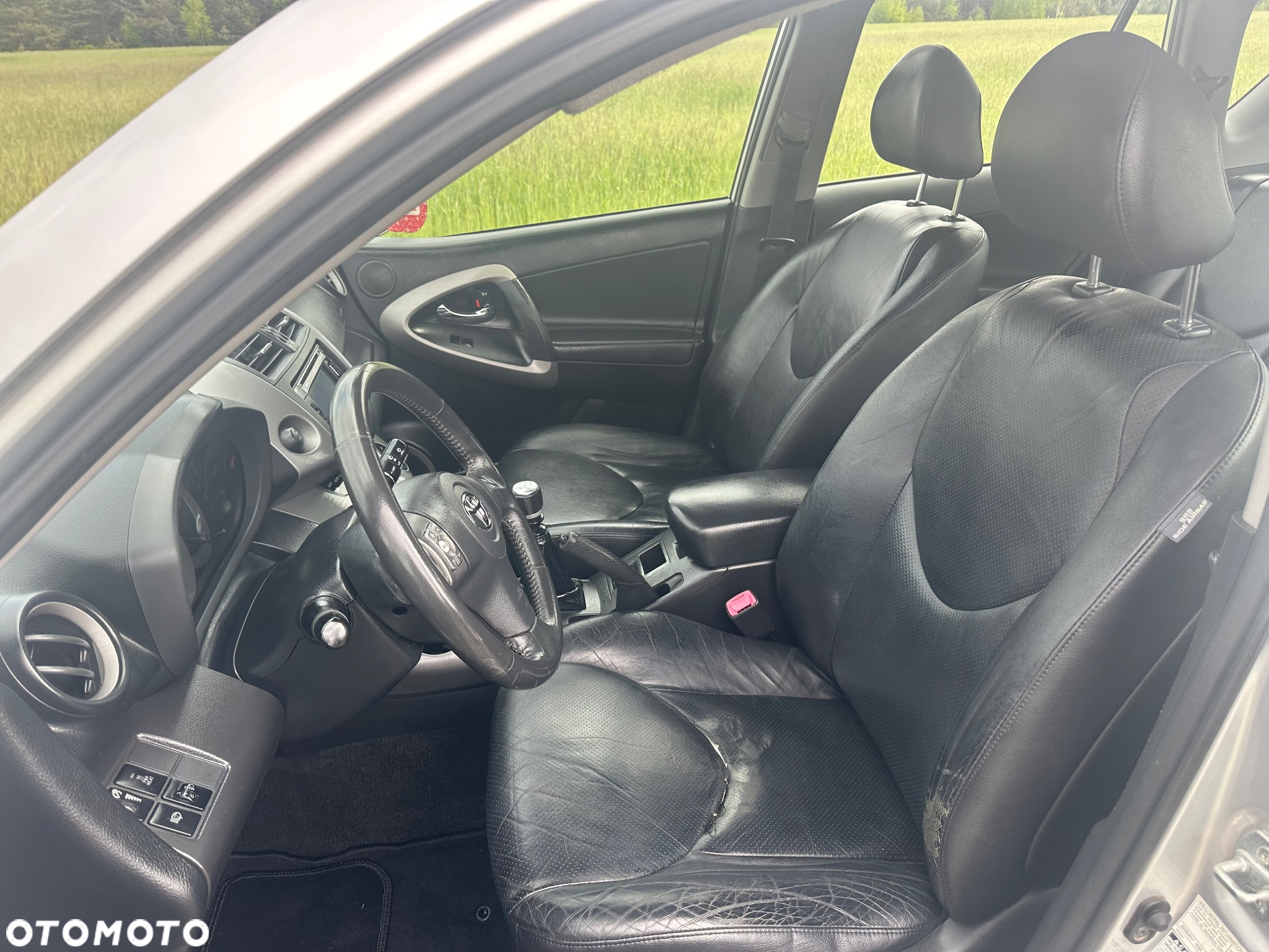 Toyota RAV4 2.2 D-4D Prestige - 11