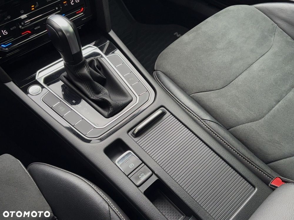 Volkswagen Arteon 2.0 TDI SCR Elegance DSG - 29