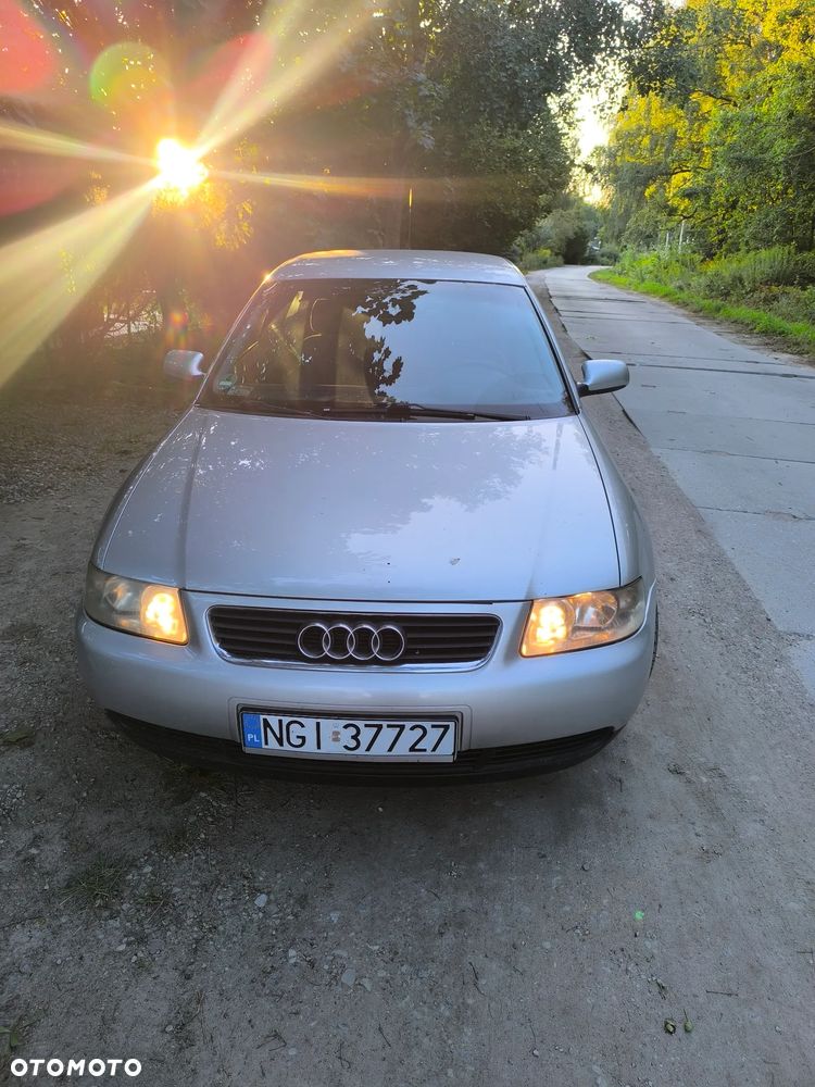 Audi A3 3-drzwiowe 1.6 Ambition - 1