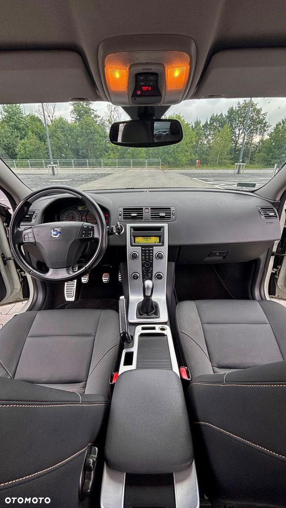 Volvo V50 D3 Momentum - 8