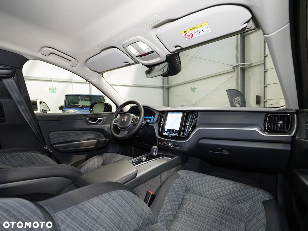 Volvo XC 60 B4 D AWD Core - 23