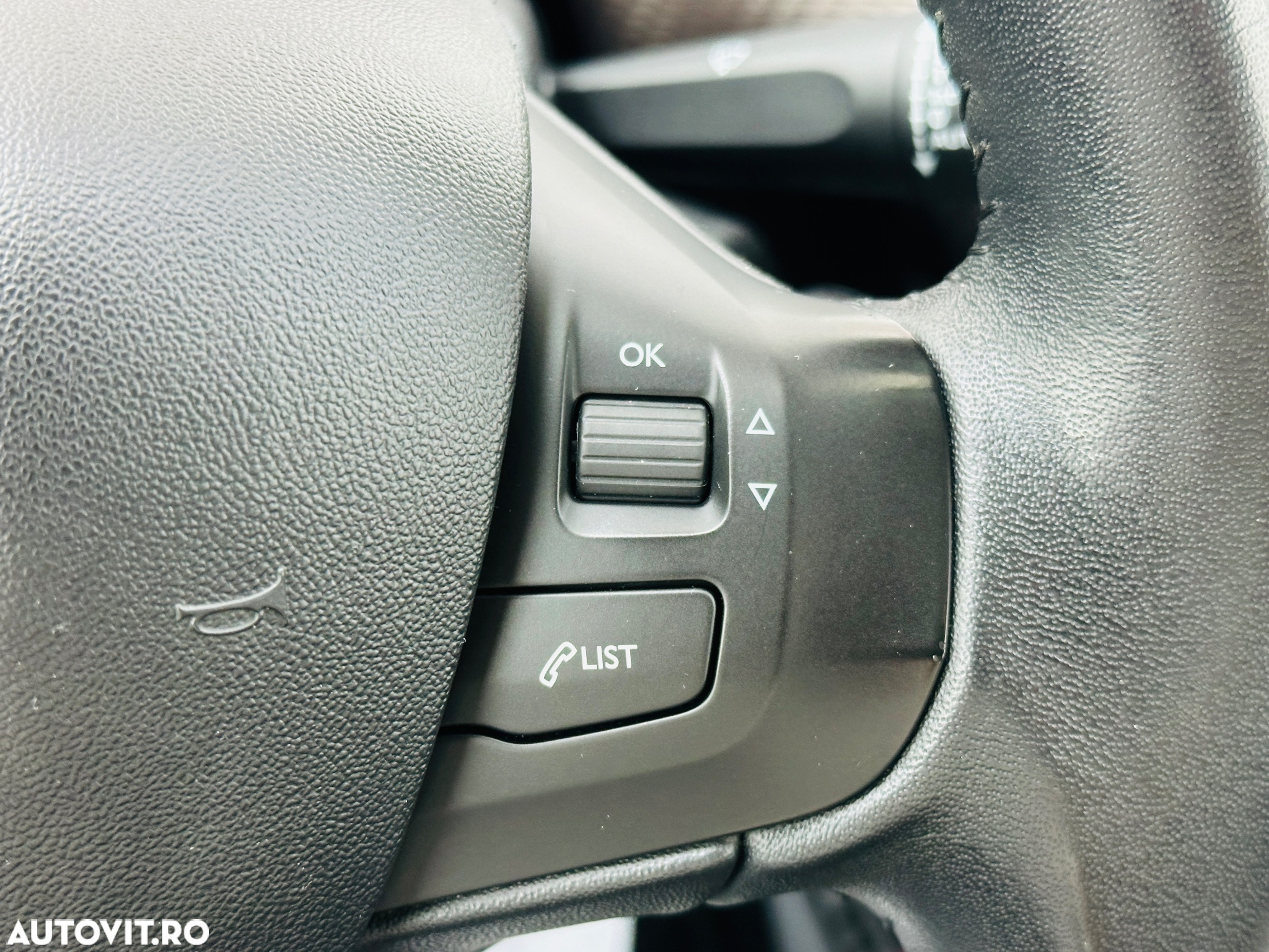 Peugeot 2008 - 30