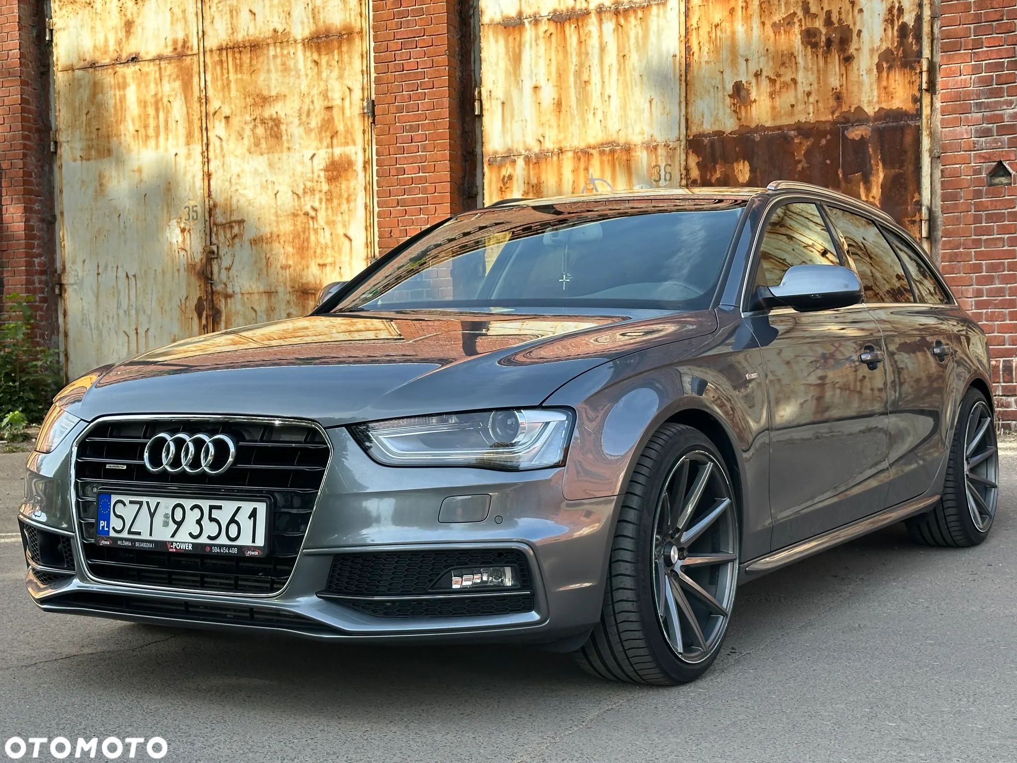 Audi A4 - 1