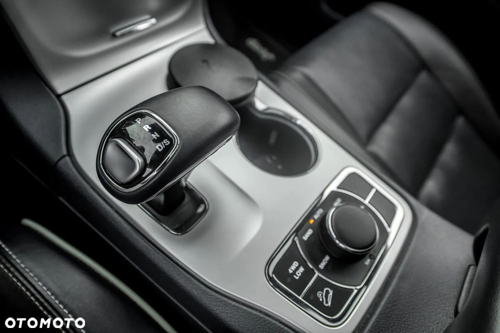 Jeep Grand Cherokee 3.0 CRD Overland Summit - 36