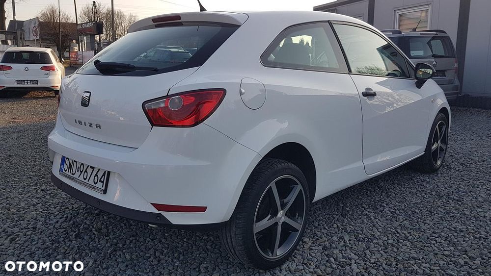 Seat Ibiza SC 1.2 12V Style Salsa - 4