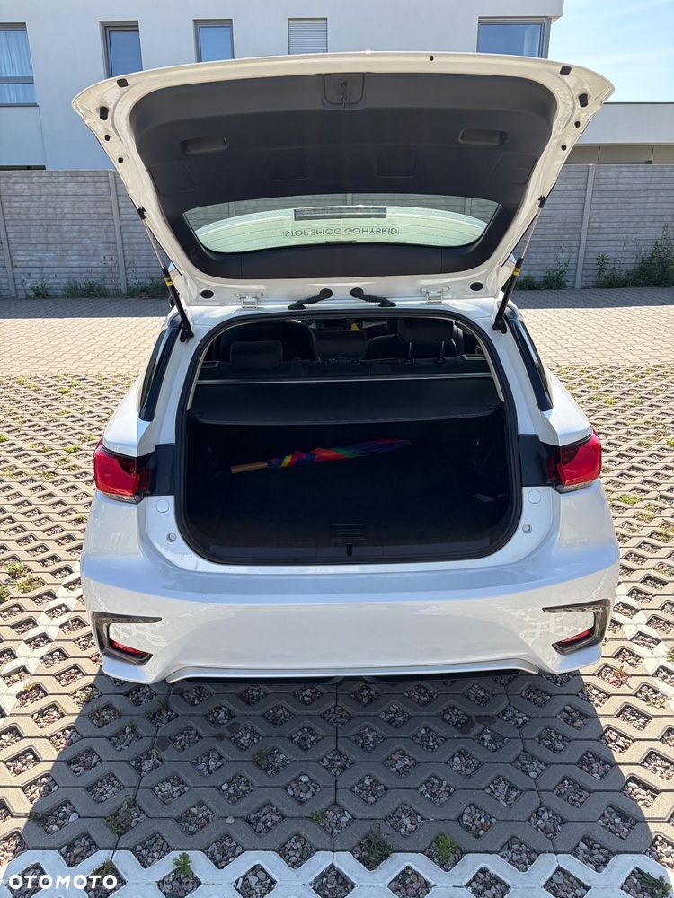 Lexus CT 200h Elegance - 16