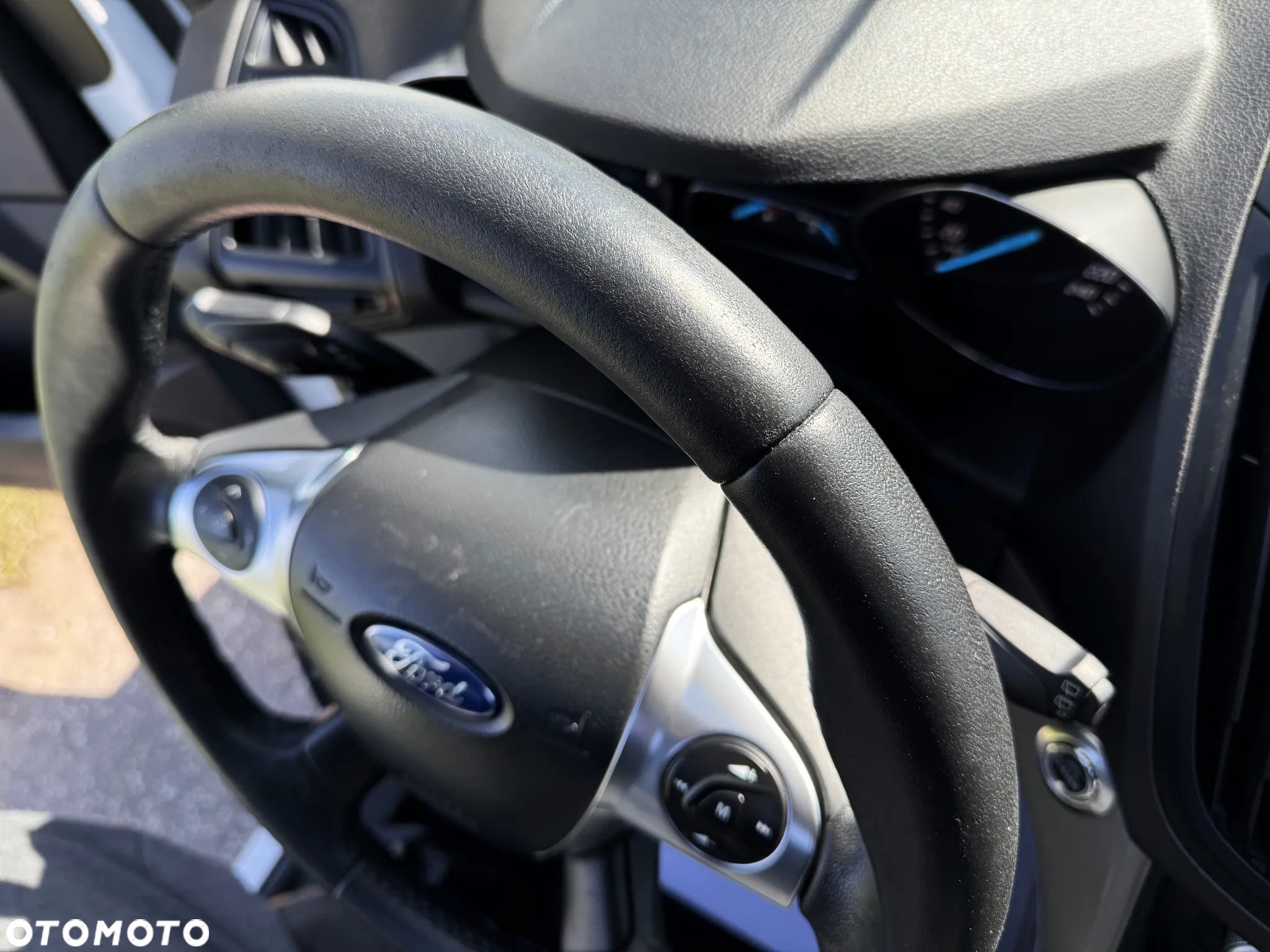 Ford Kuga 2.0 TDCi 4WD Trend - 38
