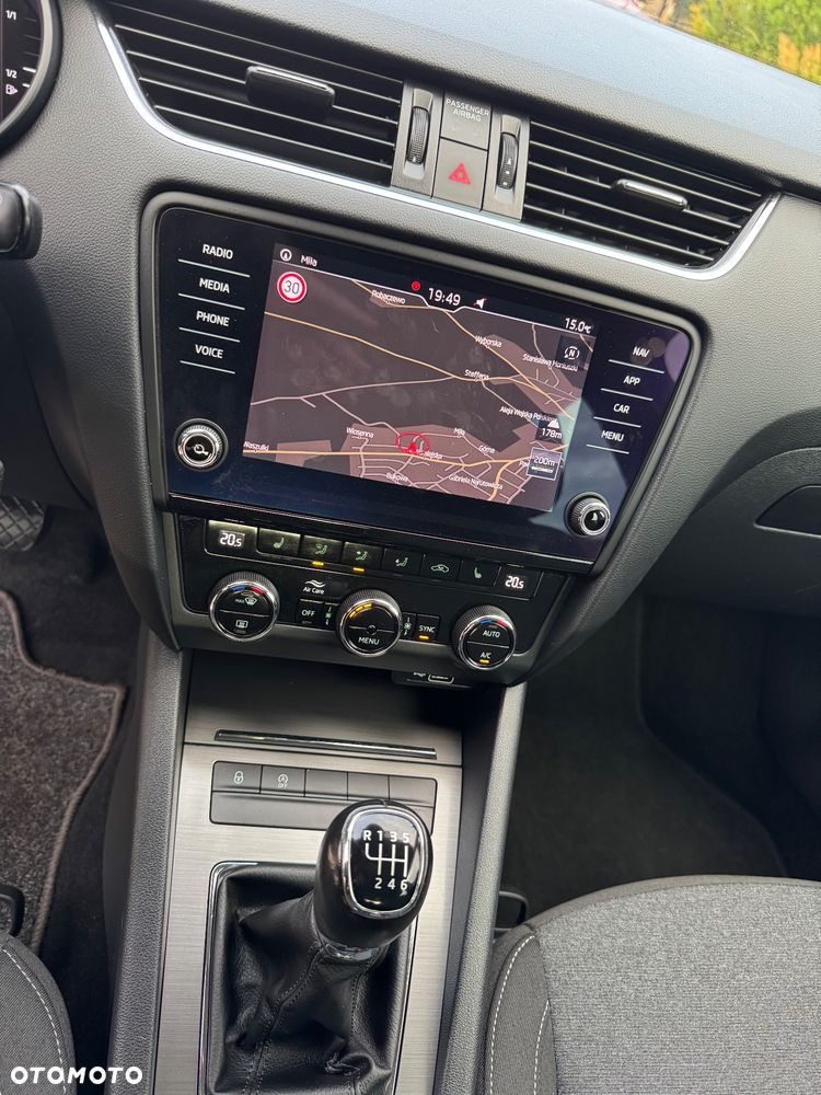 Skoda Octavia 1.5 TSI ACT Soleil - 24
