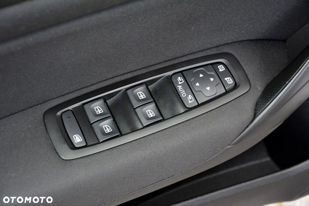 Renault Megane 1.2 Energy TCe Business - 30