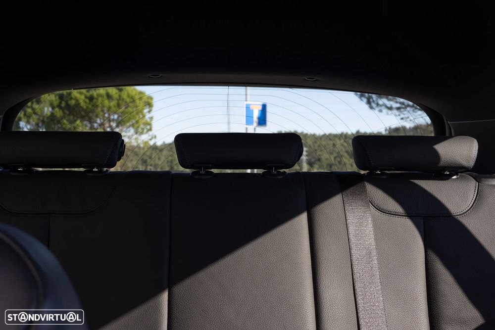 BMW 118 i Pack M Auto - 18