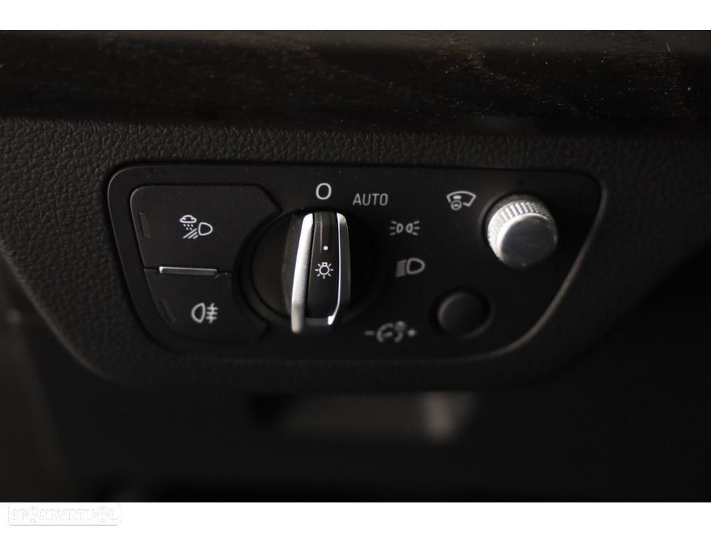 Audi Q5 50 TFSIe quattro Advanced S tronic - 36