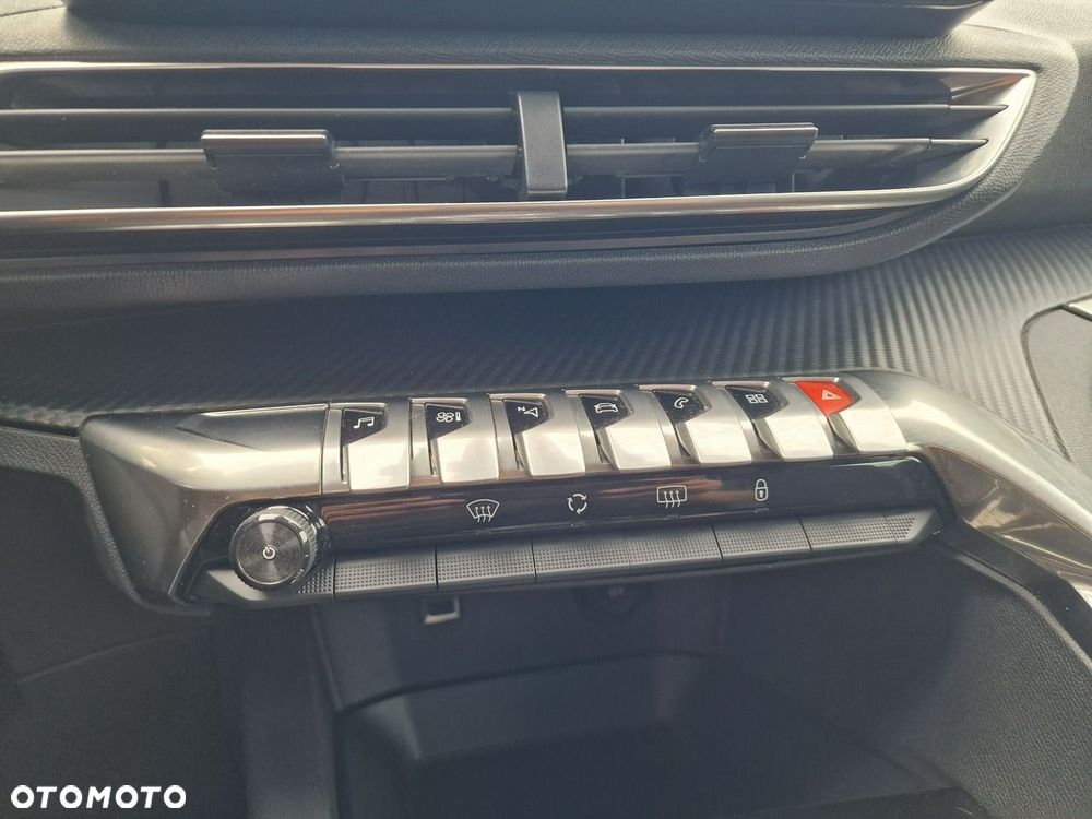 Peugeot 5008 BlueHDI 130 EAT8 Active Pack - 31