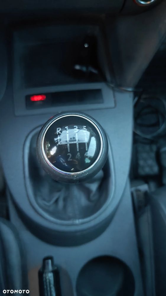 Volkswagen Touran - 21
