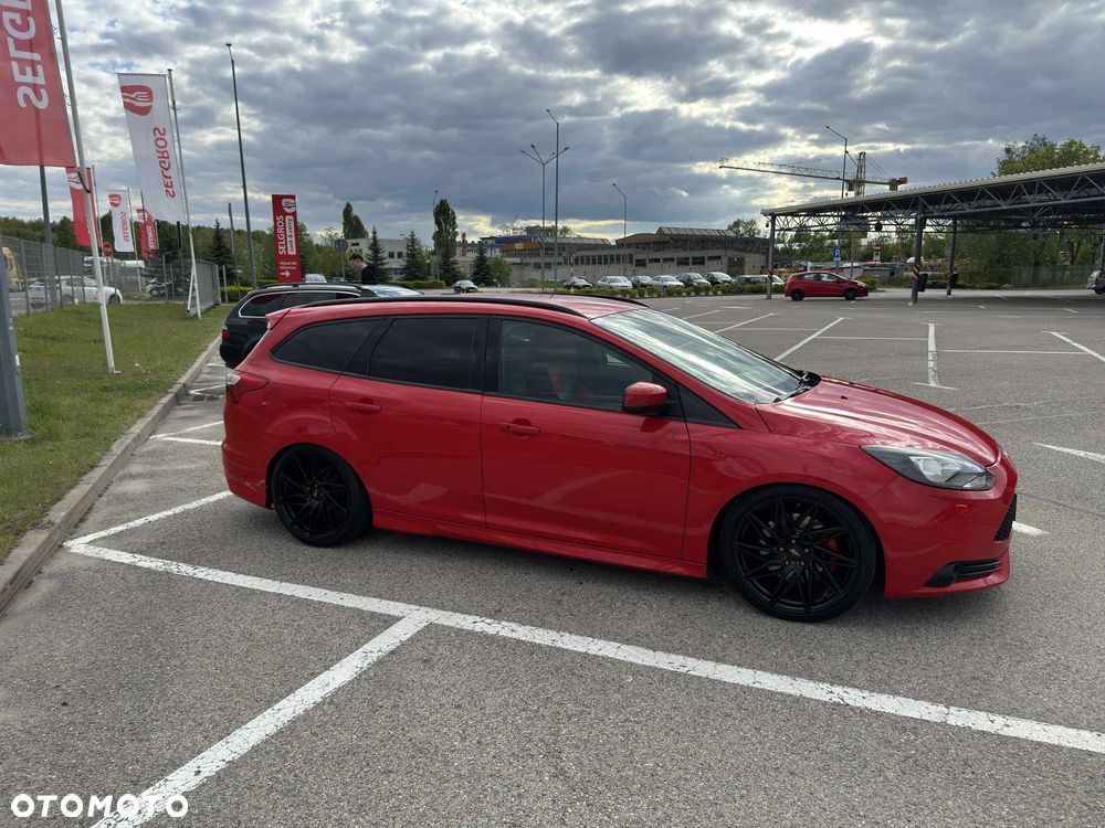 Ford Focus ST2 - 8