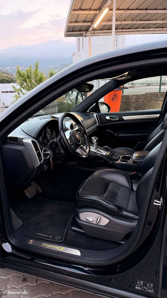 Porsche Cayenne - 10