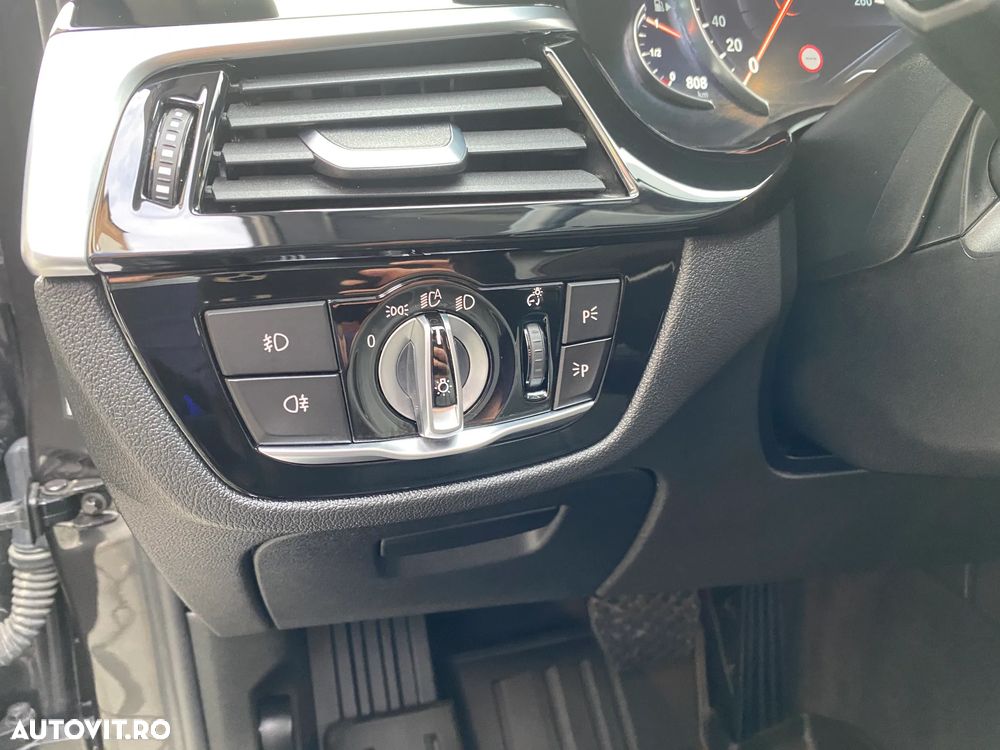 BMW Seria 5 530i xDrive AT - 6