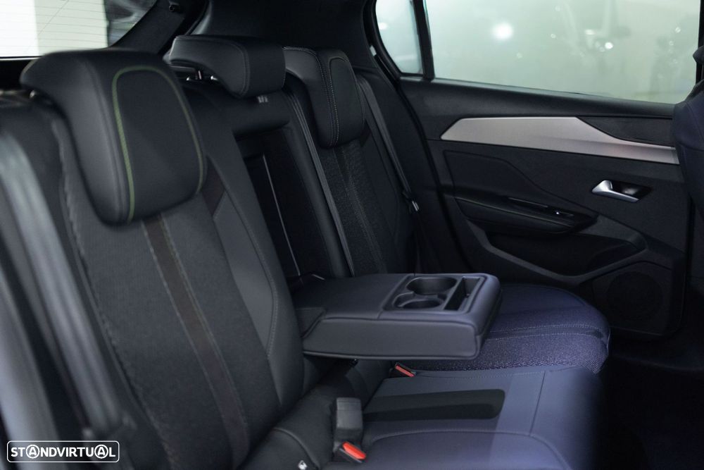 Peugeot 308 1.6 Hybrid GT e-EAT8 - 19