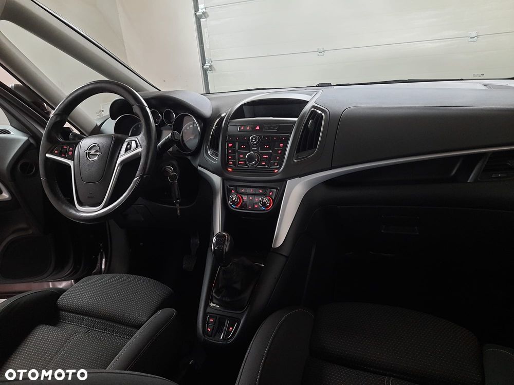 Opel Zafira Tourer 2.0 CDTI Edition - 27