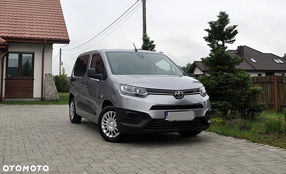 Toyota Proace City Verso 1.5 D-4D Family - 1