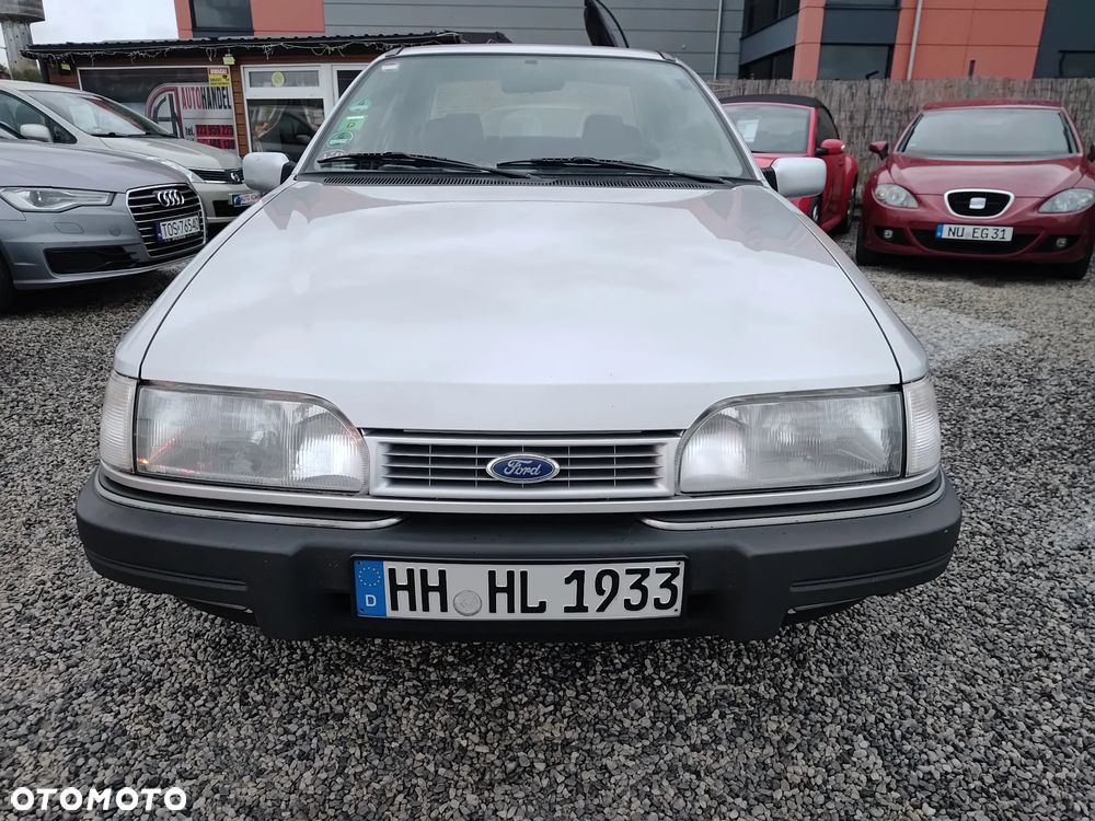 Ford Sierra 2.0 Ghia - 11