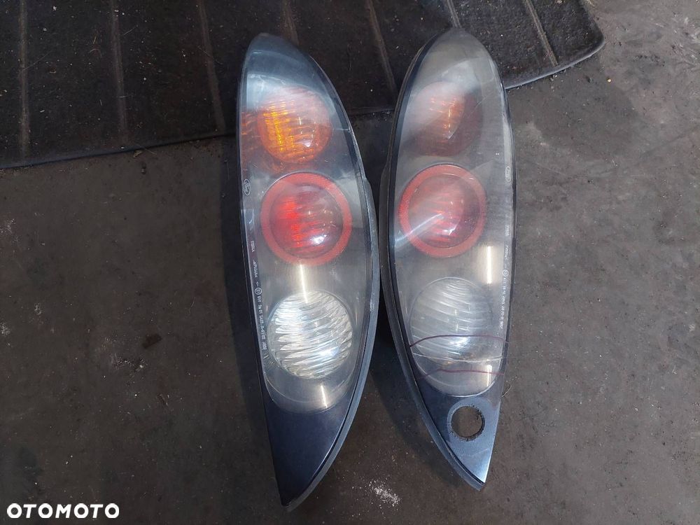 KOMPLETNY TYŁ KLAPA BAGAŻNIKA ZDERZAK LAMPY FORD PUMA I COUPE 61 ID: 238200 - 2