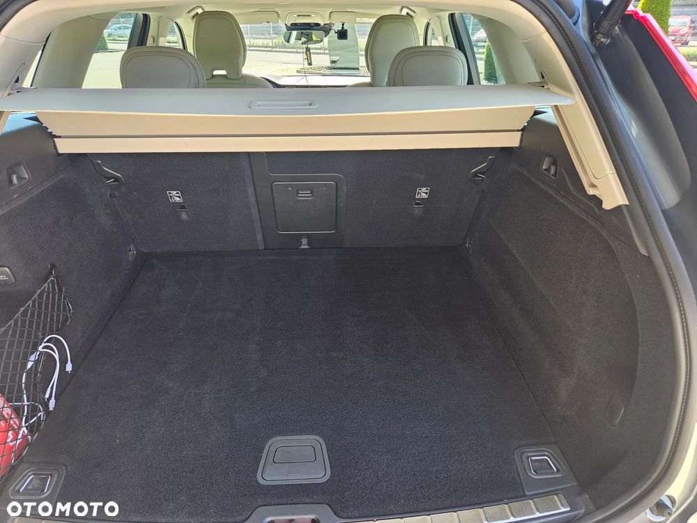 Volvo XC 60 B4 B Geartronic Momentum Pro - 13