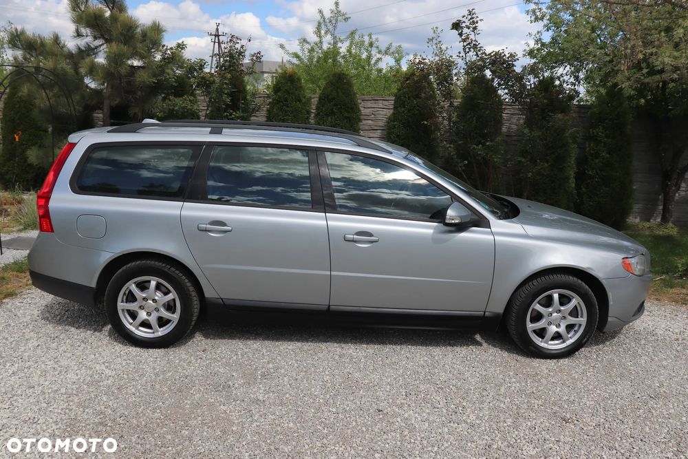 Volvo V70 D5 Summum - 7