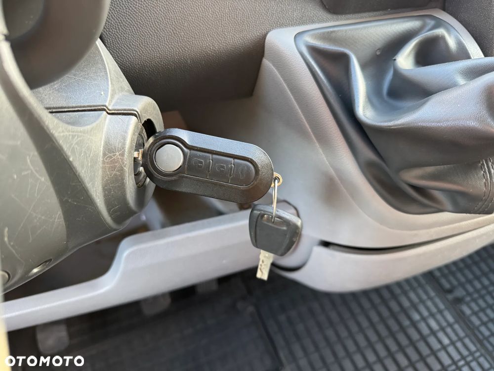 Peugeot Boxer HDi 333 L2H2 Standard - 17