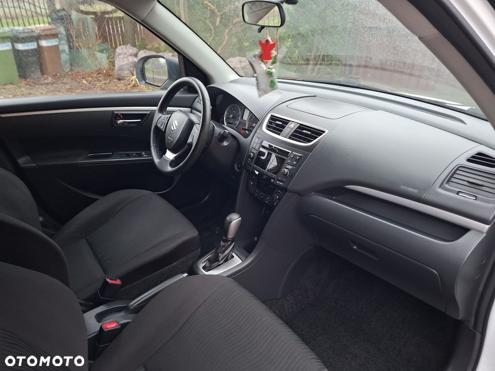 Suzuki Swift - 12