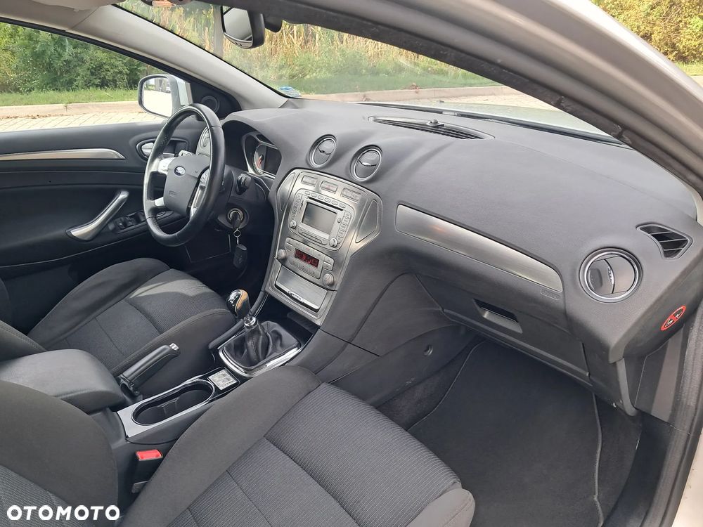 Ford Mondeo 2.0 TDCi Viva Titanium - 13