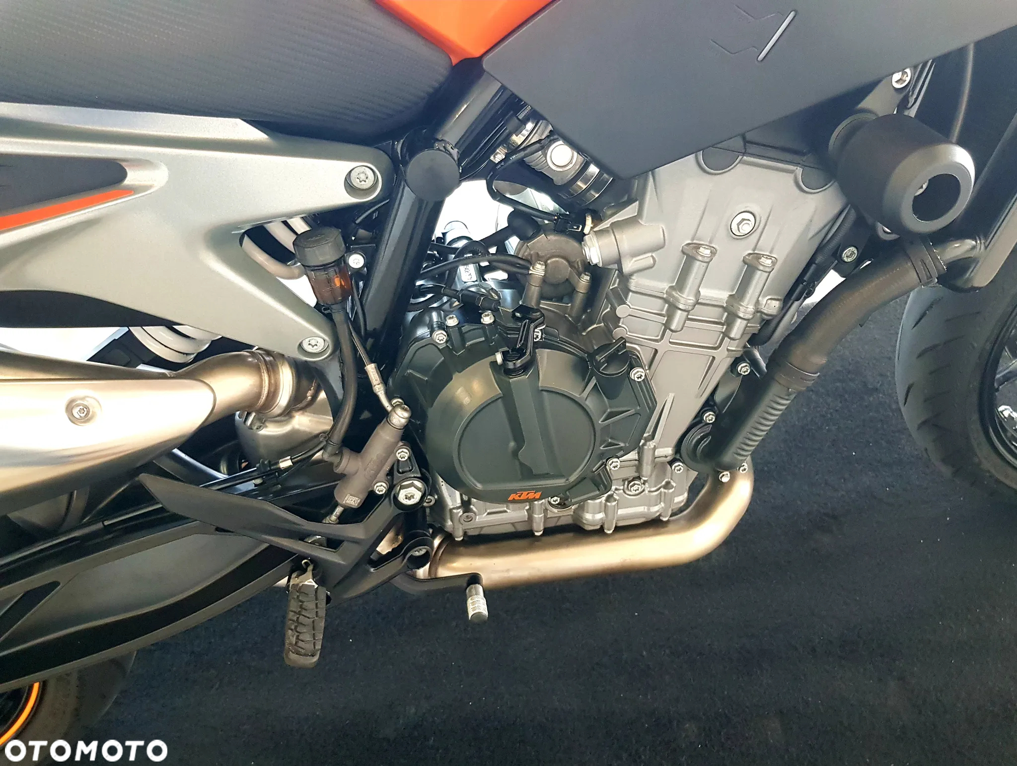 KTM Duke - 19