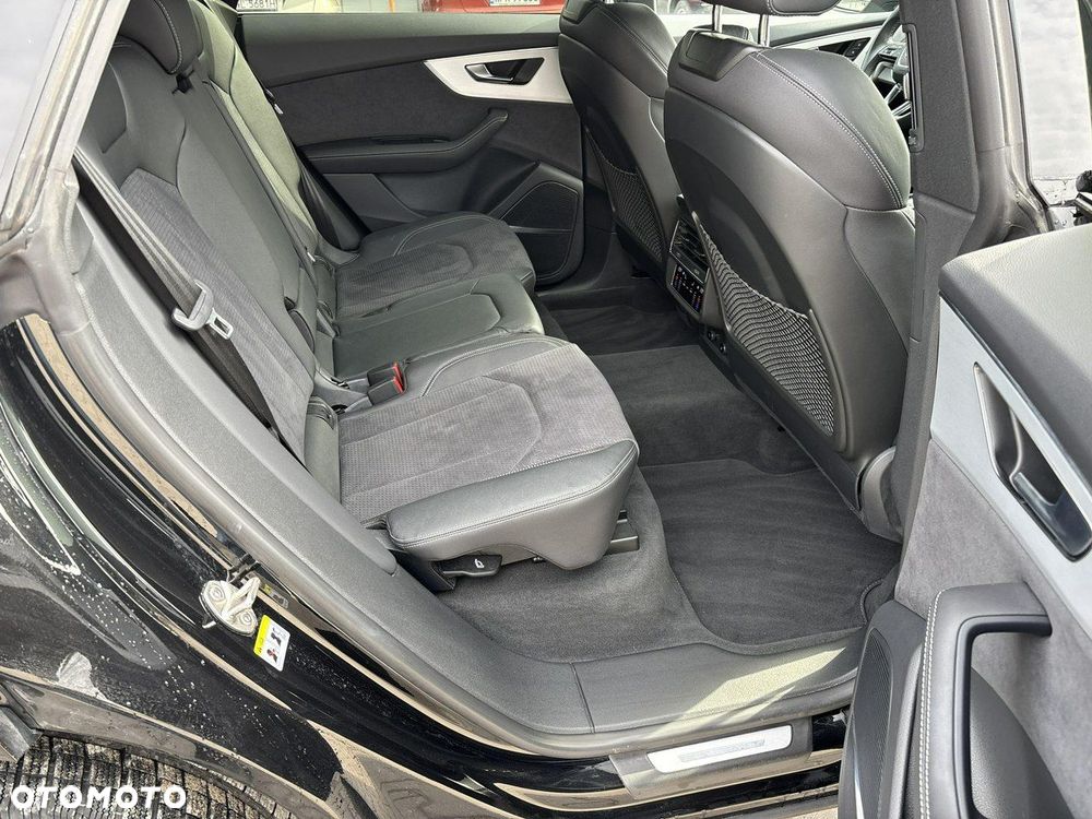 Audi Q8 - 18