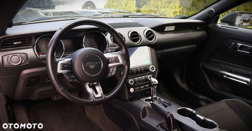 Ford Mustang - 22