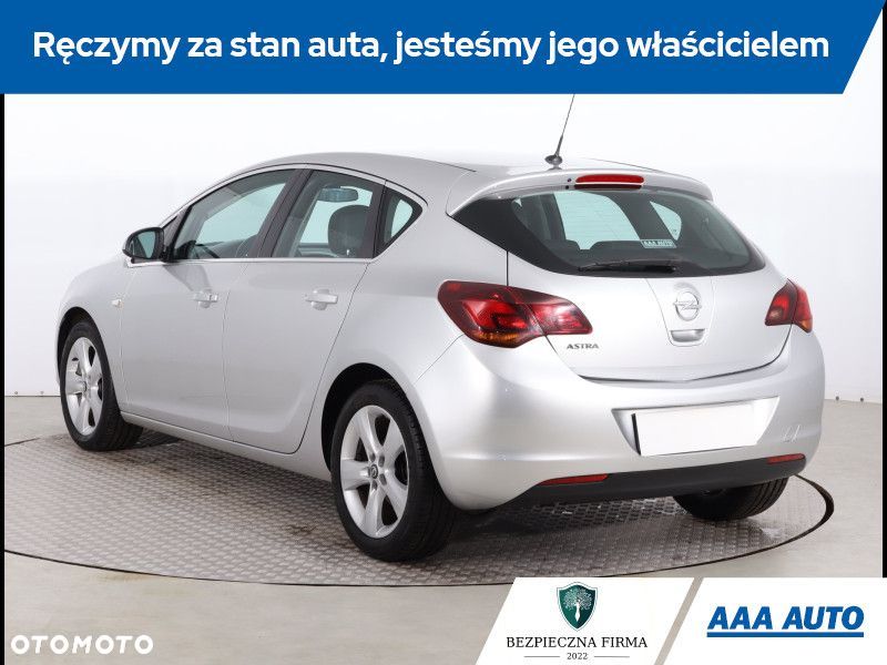 Opel Astra - 6