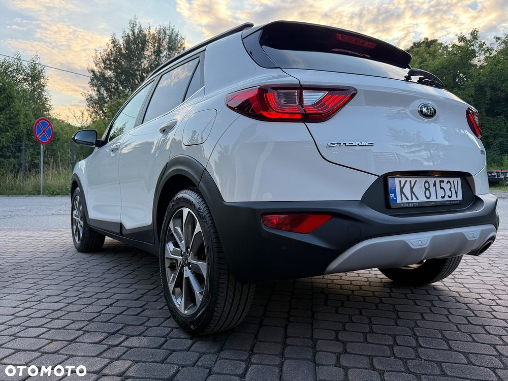 Kia Stonic 1.4 L - 9