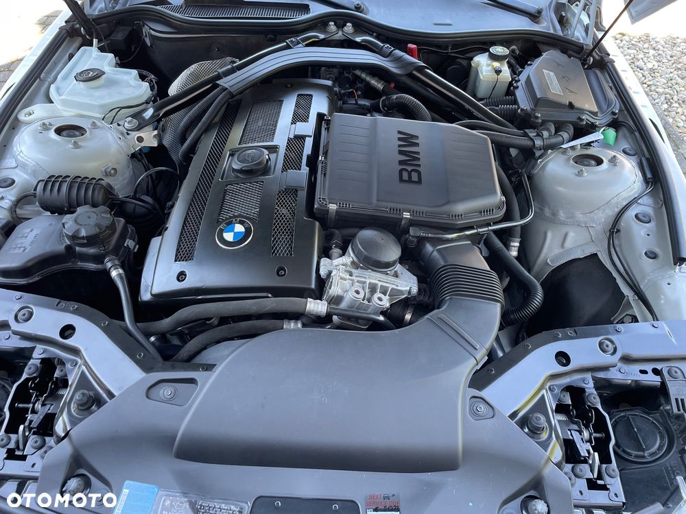 BMW Z4 sDrive35i - 17