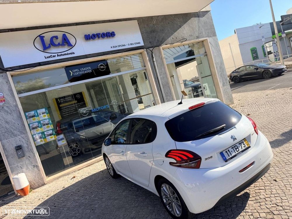 Peugeot 208 1.2 PureTech Style - 15