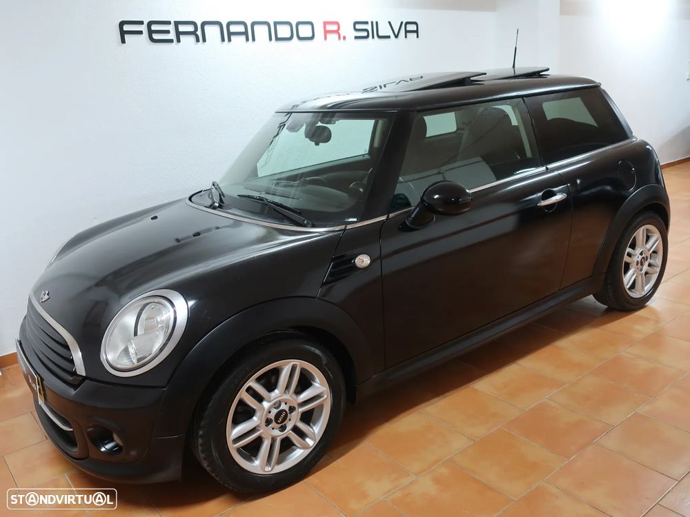 MINI 3 Portas Cooper D - 2