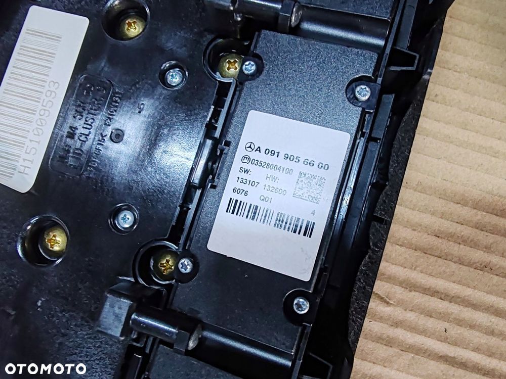 Panel radia sterowania radiem a0919056600 Infiniti Q30 15-19 - 5