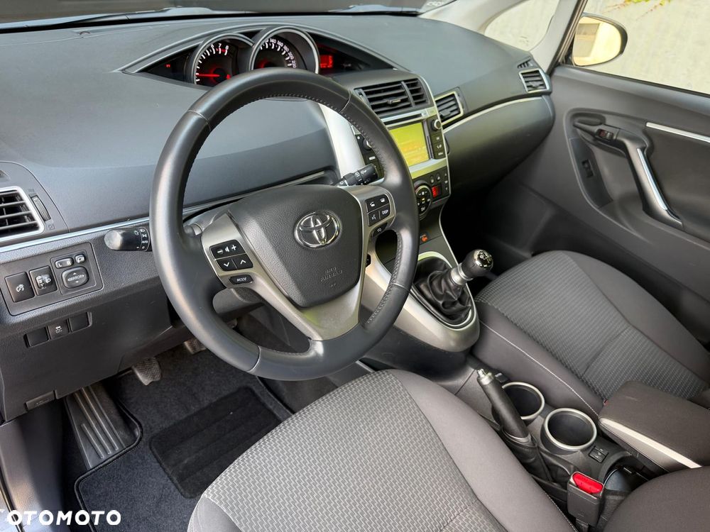 Toyota Verso 1.8 7-Sitzer Comfort - 16