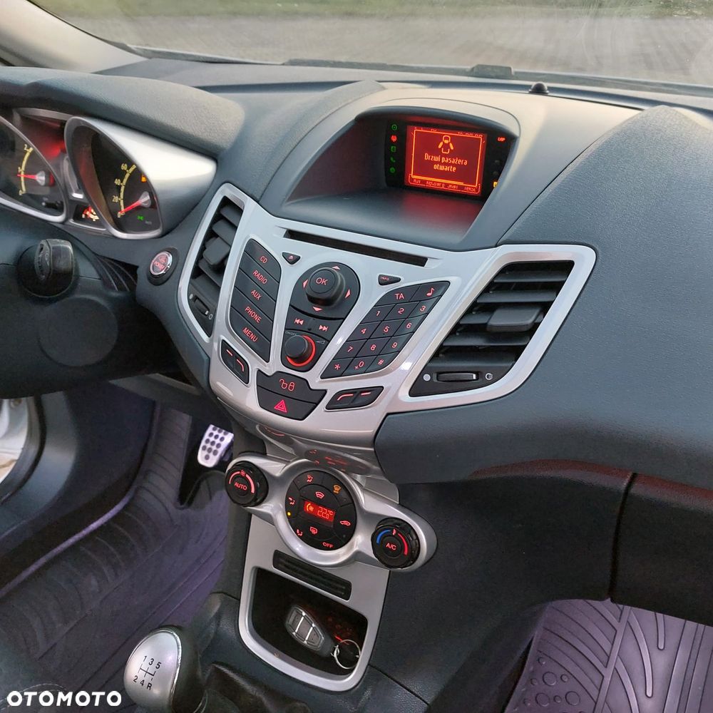 Ford Fiesta 1.4 Sport - 31